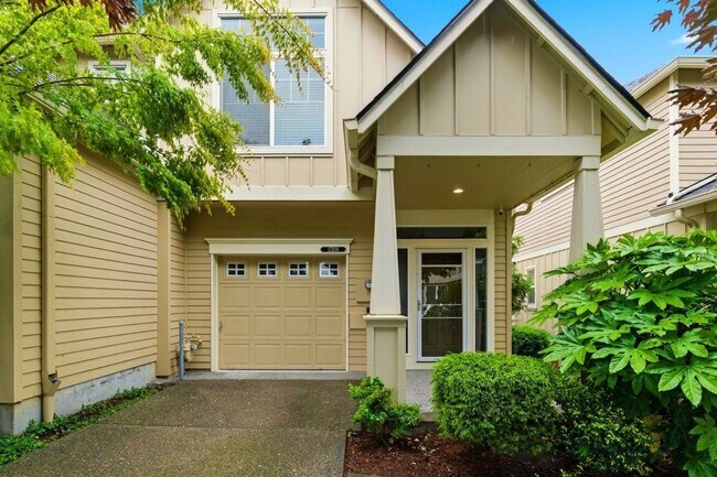 Building Photo - 17208 SW Pleasanton Ln