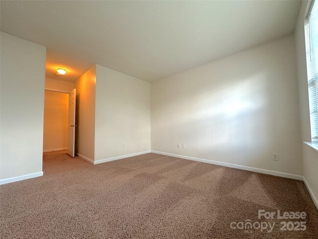 Building Photo - 3040 Caldwell Ridge Pkwy