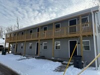 Building Photo - 402 Gunn St