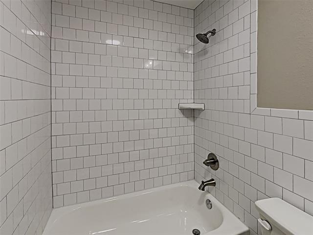 Building Photo - 2877 Joanna Dr