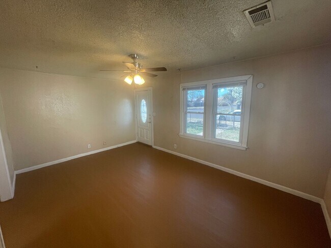 Building Photo - 3821 S Van Buren St