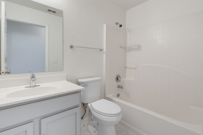 Building Photo - 3015 Elbib Dr