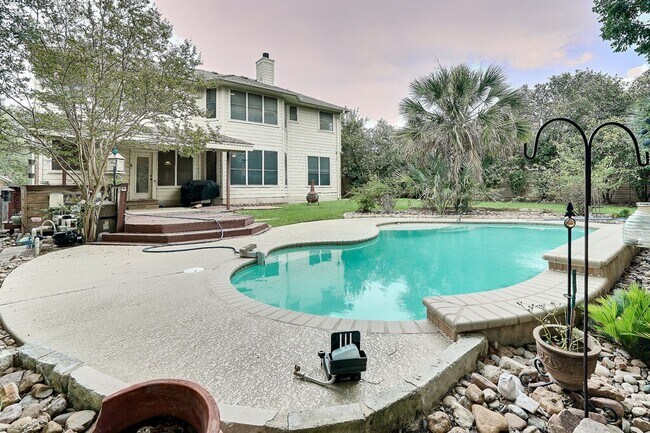 Building Photo - 1414 Laurel Oak Loop