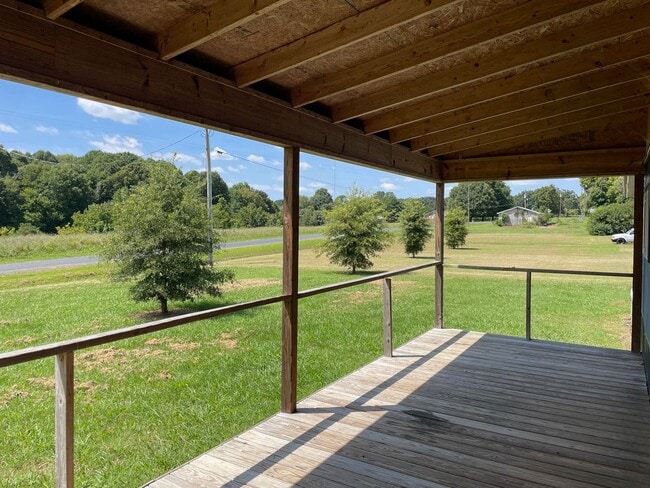 Building Photo - 2 bed 2 bath mobile home