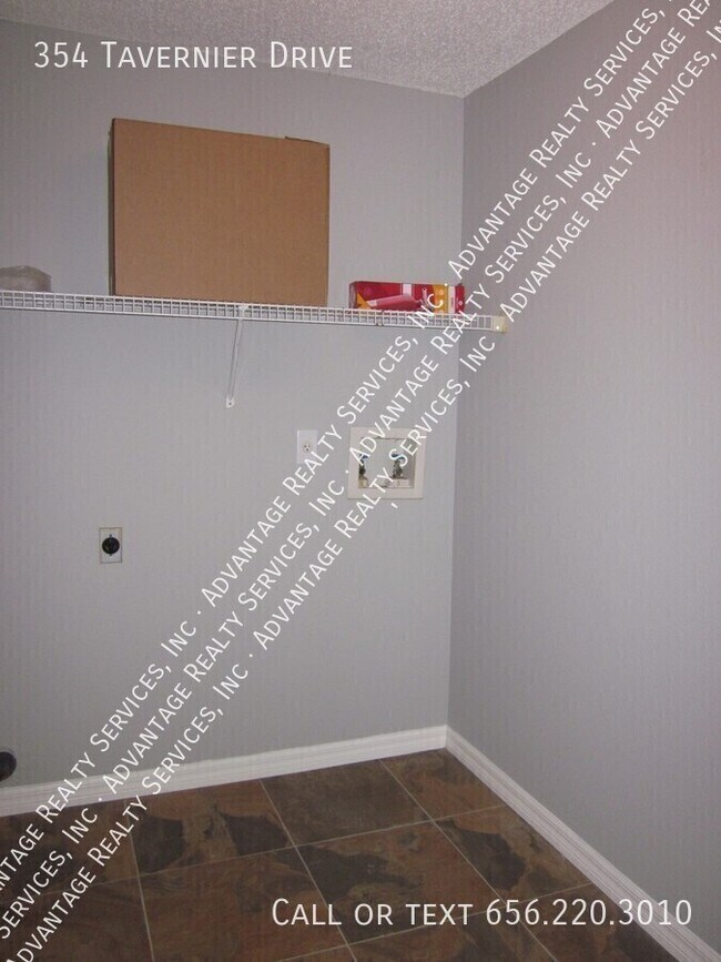 Building Photo - 354 Tavernier Dr