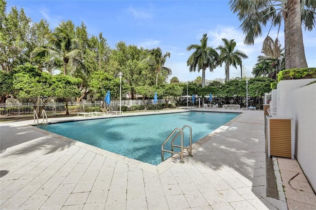 Building Photo - 7910 Harbor Island Dr