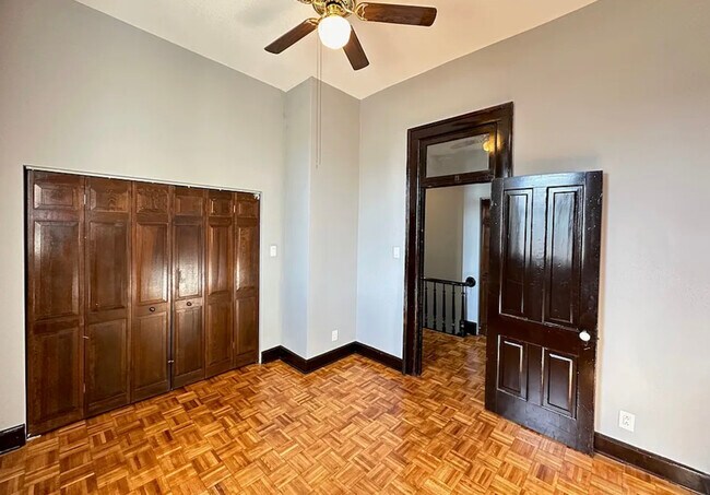 Building Photo - 238 S Ashland Ave