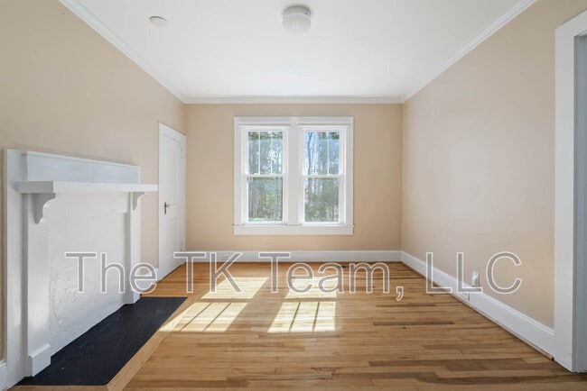 Building Photo - 1919 Old Salisbury-Concord Rd