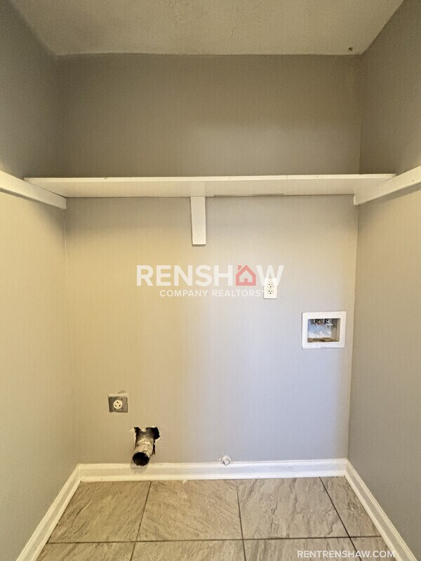 Building Photo - 2998 Elbert Cove