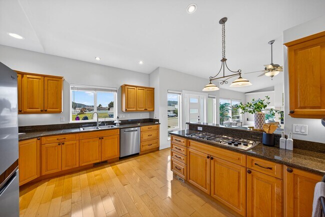 Building Photo - 5208 Doon Way