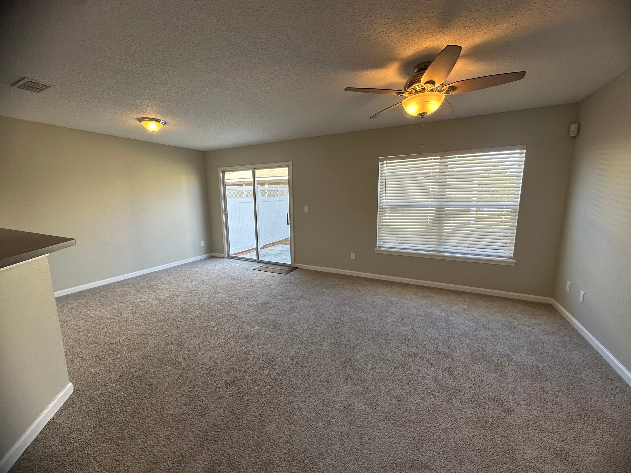 Building Photo - 1500 Calming Water Dr