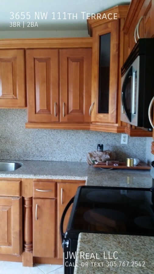 Building Photo - 3655 NW 111th Terrace