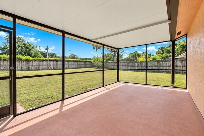Building Photo - 21034 Chinaberry Dr
