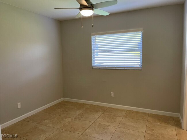 Building Photo - 608 SE 46th Ln