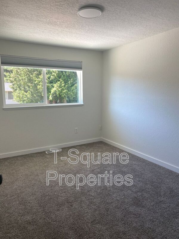 Building Photo - 23901 46th Ave W