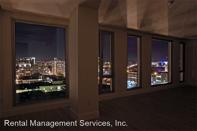 Building Photo - 2 br, 2 bath House - 937 NW Glisan #1230