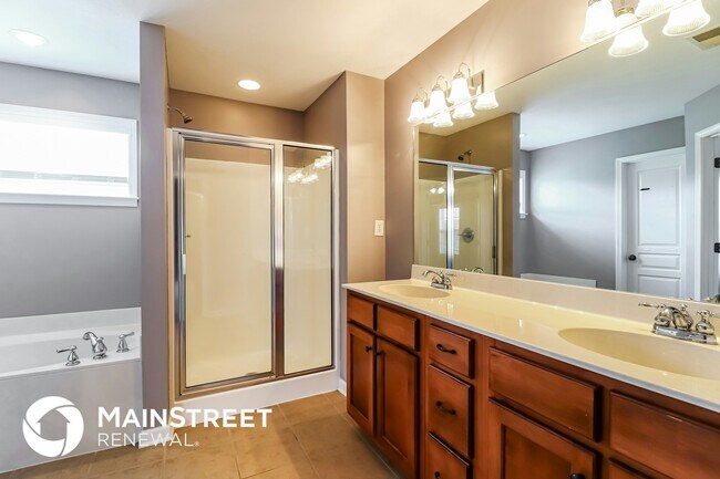 Building Photo - 4286 Arabella Dr