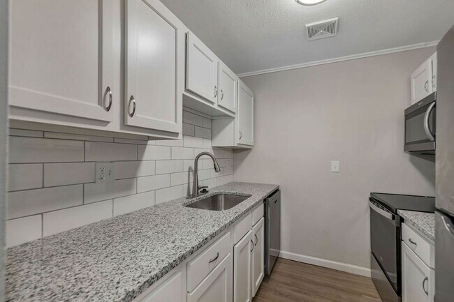 Building Photo - 4304 Batavia Meadows Dr