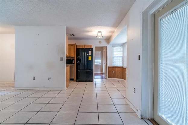 Building Photo - 5010 Larch Ln