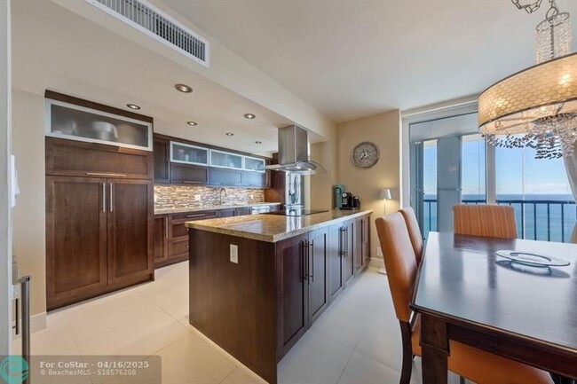 Building Photo - 4280 Galt Ocean Dr