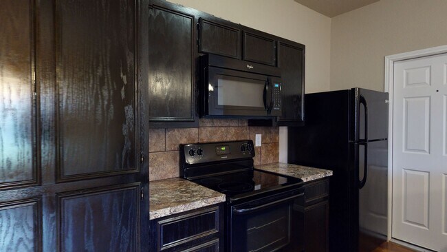 Building Photo - BEAUTIFUL DUPLEX IN HARKER HEIGHTS!!!