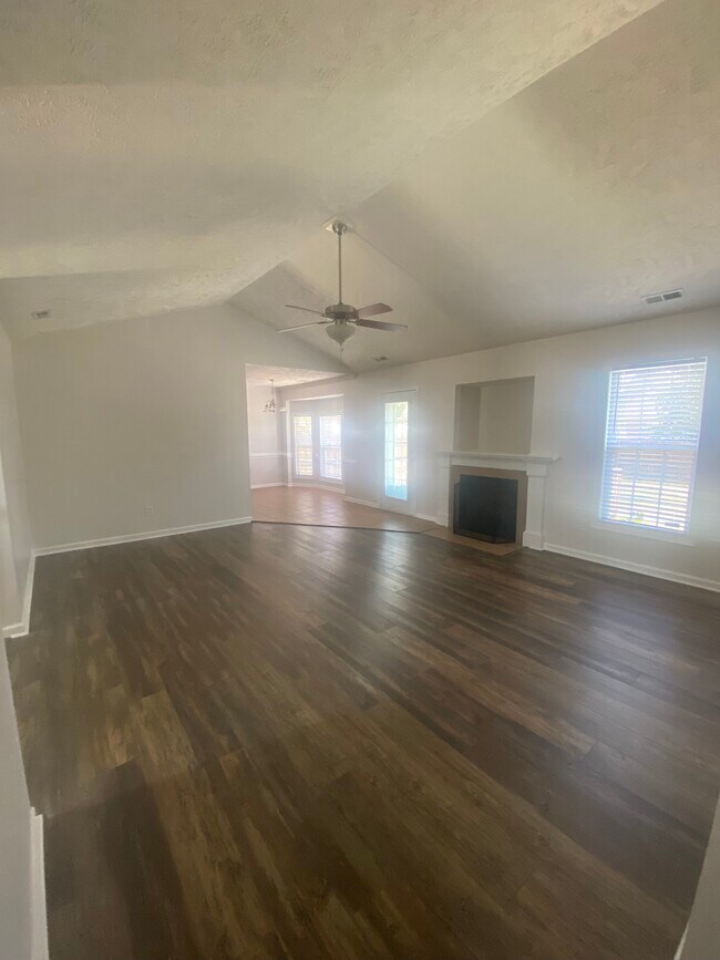Building Photo - 3105 Totley Dr