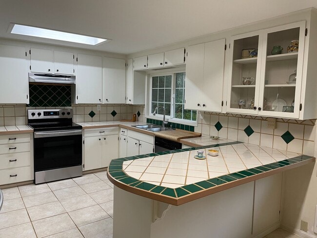 Building Photo - Single Level Home in Langley!