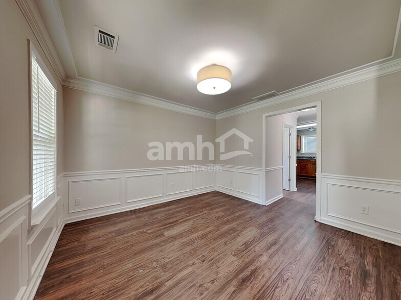 Building Photo - 4272 Round Stone Trl