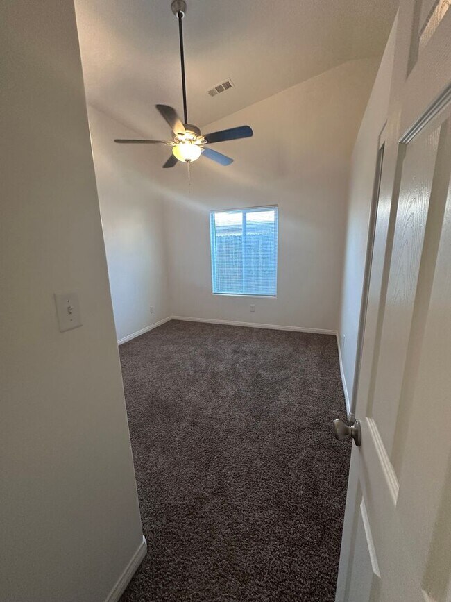 Building Photo - 509 Chapultepec Ave