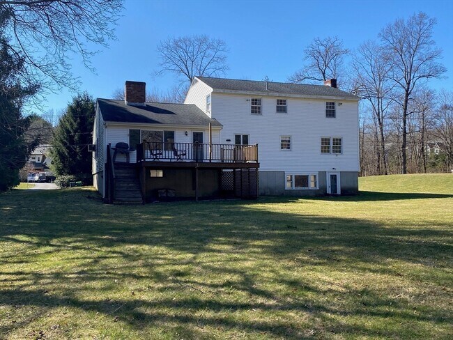 Building Photo - 307 Glen Rd