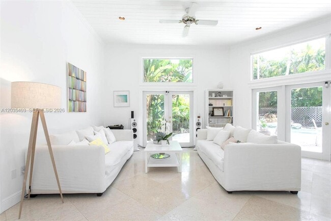 Building Photo - 7924 SW 50th Ct