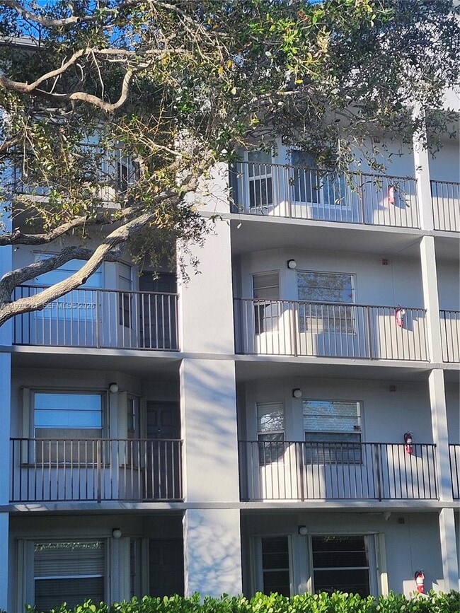 Building Photo - 12501 SW 14th St