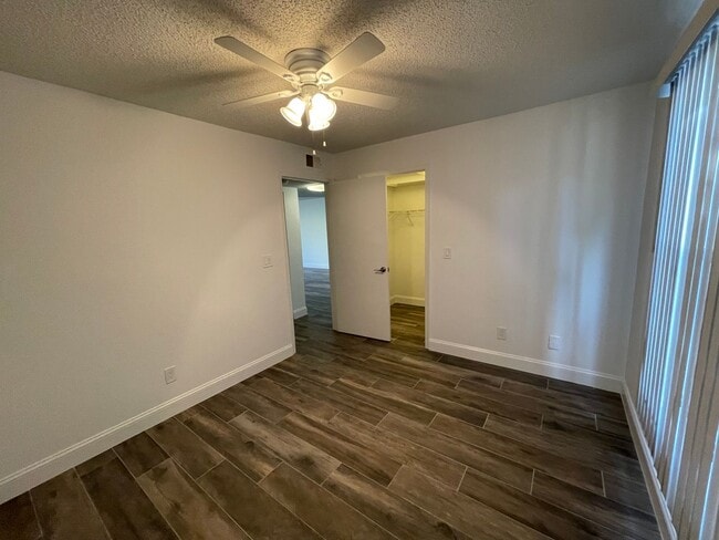 Building Photo - ANNUAL RENTAL - OASIS- 2 BED/2BATH