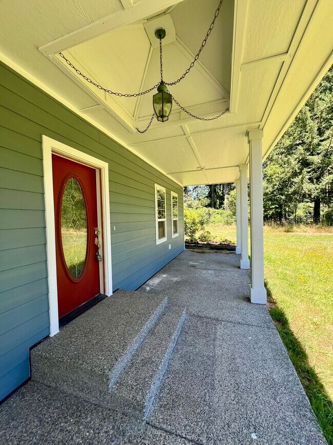 Building Photo - PENDING APPLICAITON; 3+ BD on 2 Acres - Barn Included