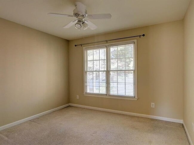 Building Photo - 515 Mellbrook Ln