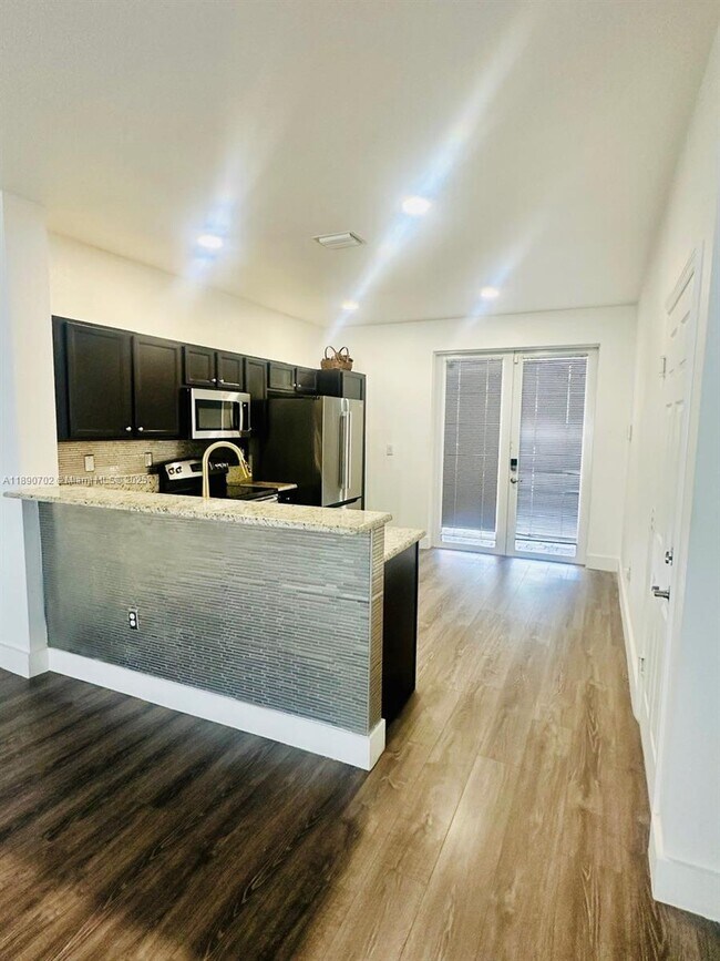 Building Photo - 17021 SW 94th Terrace