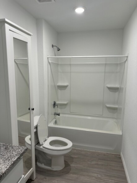 Building Photo - 10427 Canard Crst
