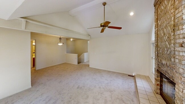 Building Photo - 455 Village Oaks Ct