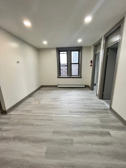 838 Communipaw Ave 3F - 818 Communipaw Ave