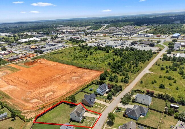 Building Photo - 309 Raleigh Dr