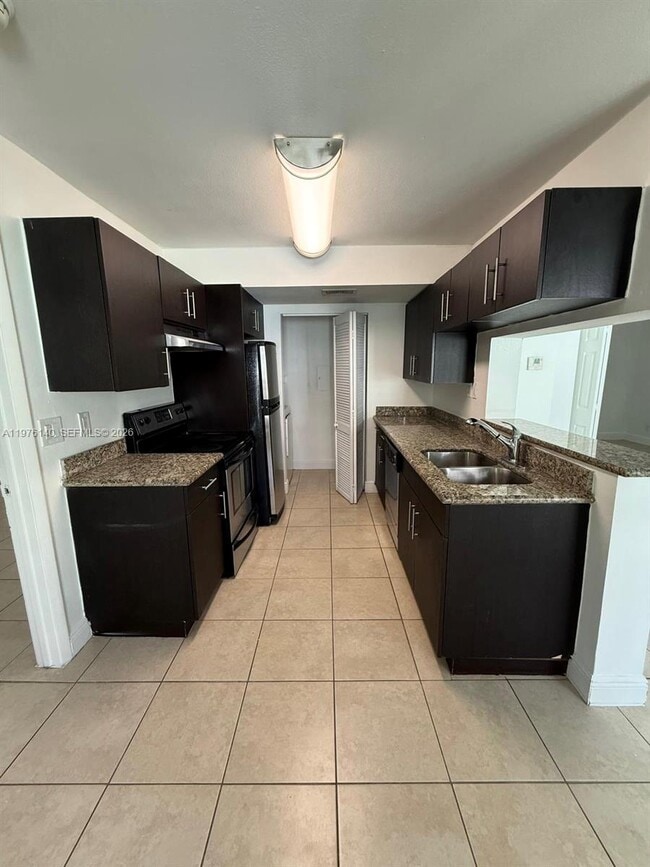 Building Photo - 8735 NW 39th St