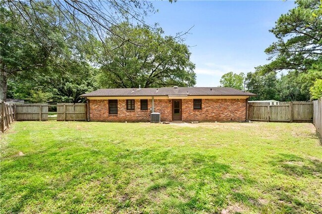 Building Photo - 4242 Marmora Dr
