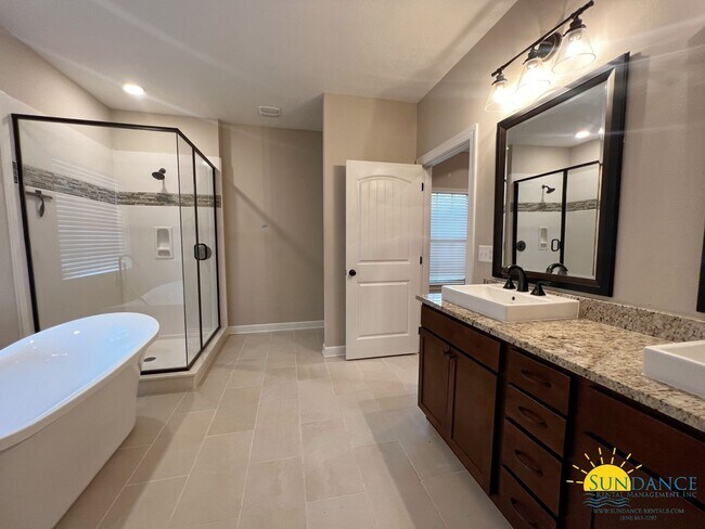 Building Photo - 2941 Chantry Cir