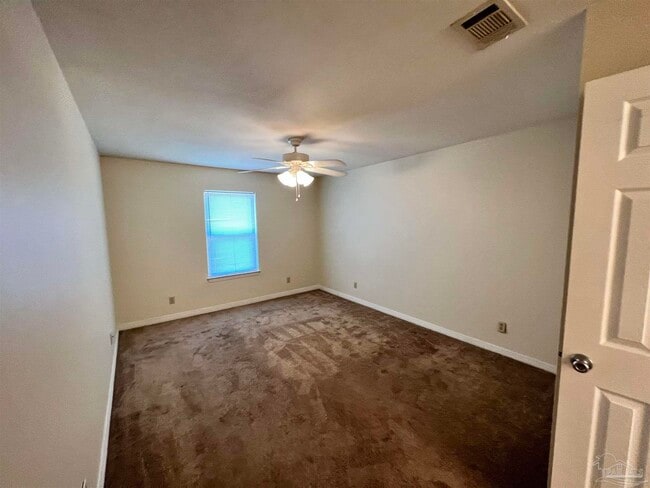 Building Photo - 9489 Sunnehanna Blvd