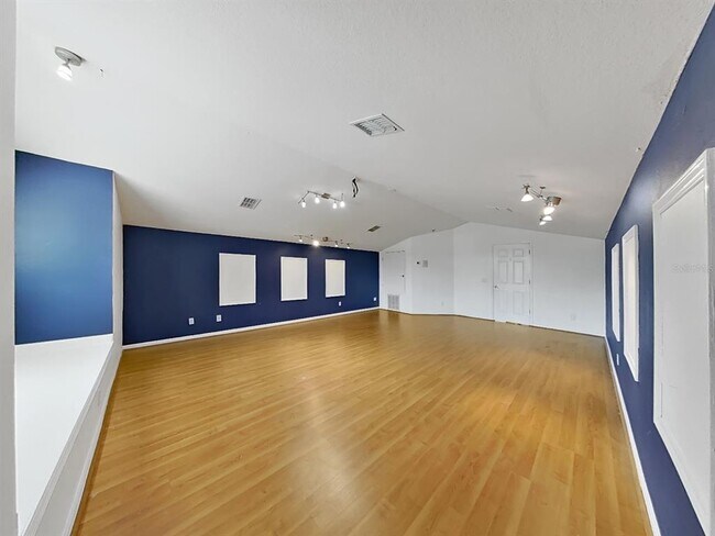 Building Photo - 18177 Heron Walk Dr