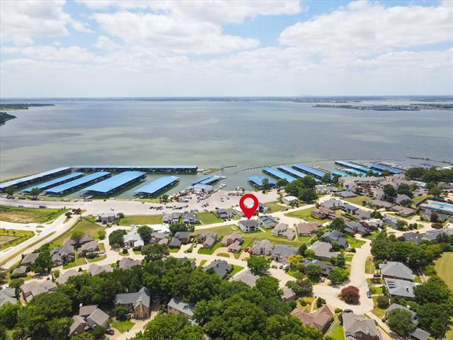 Building Photo - 310 Harborview Dr