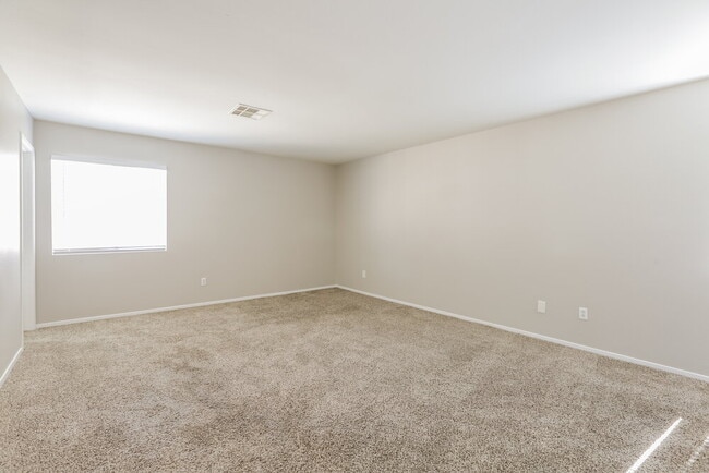 Building Photo - 832 Tollbrook Way