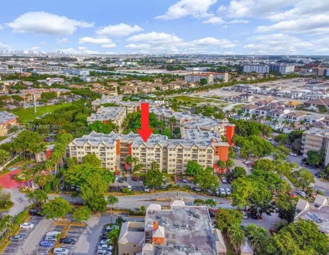 Building Photo - 8160 Geneva Ct