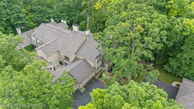 Building Photo - 1109 Ivyglen Cir