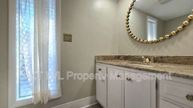 Building Photo - 4279 Island Cir